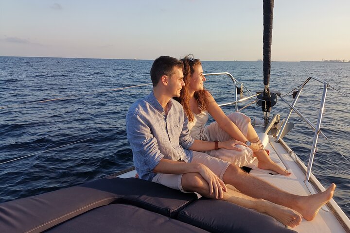 Navegación Romántica en Velero para Dos